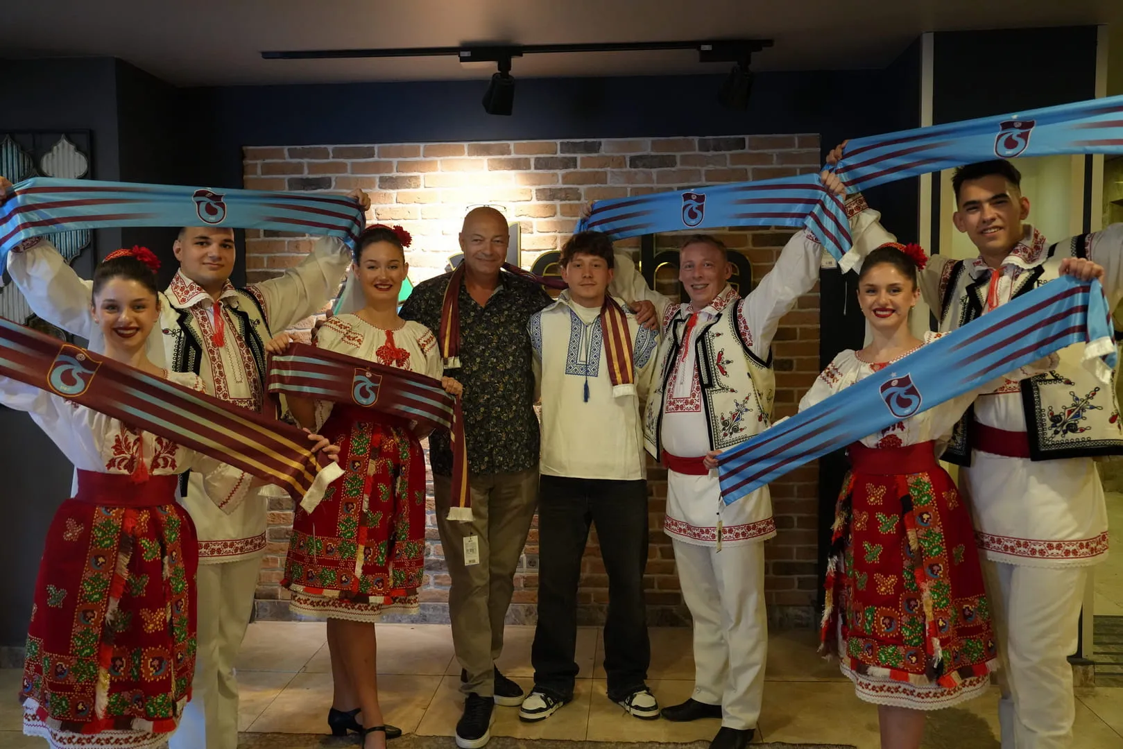 Romanian Folklore Group Show